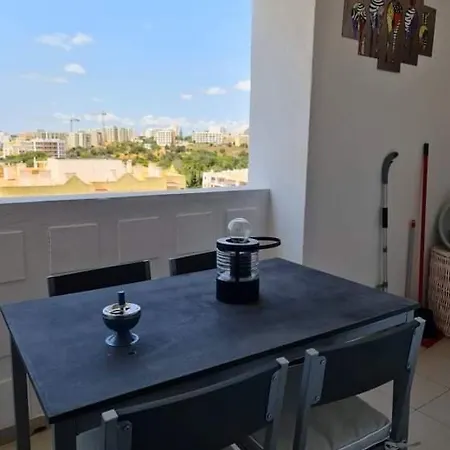 Rocha House Апартаменты